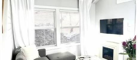 TV connectée, cheminée