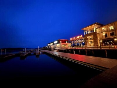 Waterfront Boat Ramp Getaway