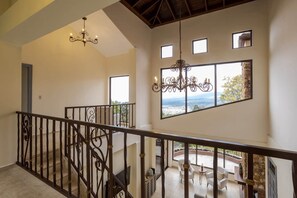 Interni