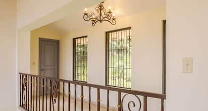 House in Boquete, House in Boquete with king beds and hot tub (565749)
