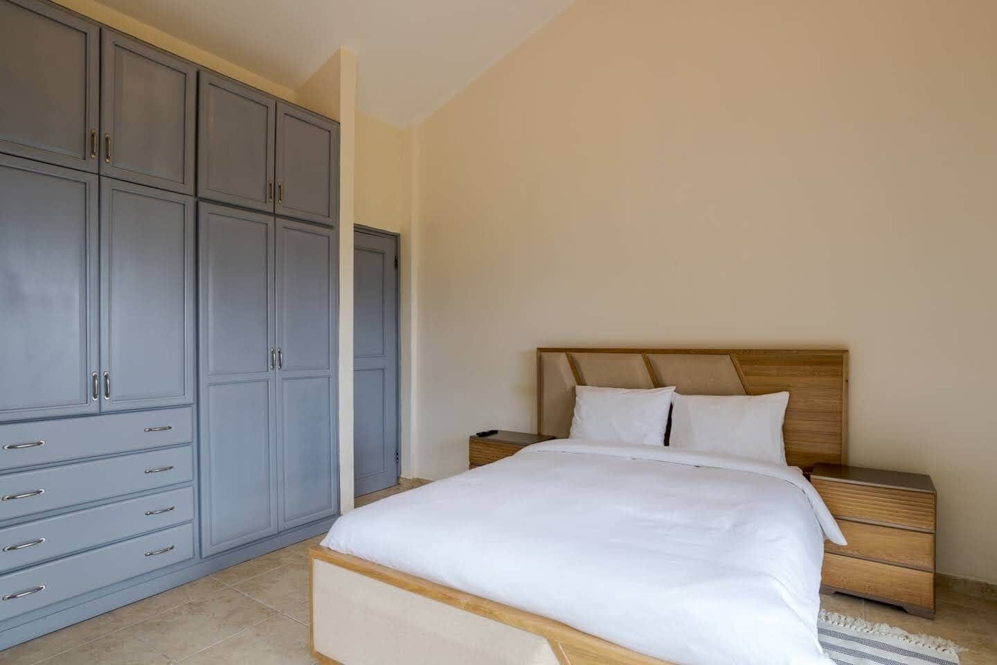 3 chambres, fer et planche à repasser, Wi-Fi, literie fournie