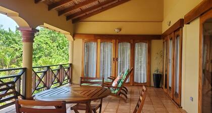 Paradise Beach Belize Suite A (Upstairs)