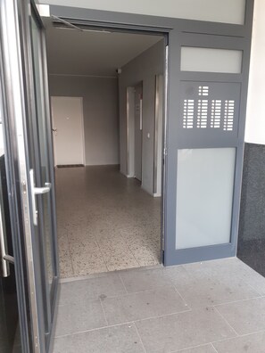 Interior - Apartment mit -Küche -Loggia -WiFi (Duisburg)