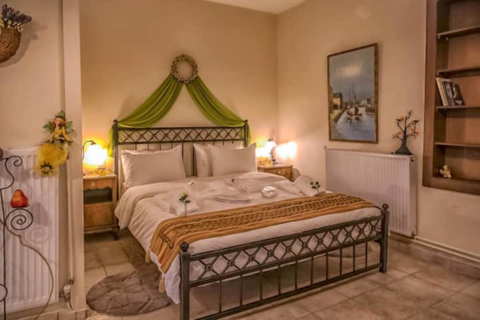 2 bedrooms, desk, iron/ironing board, travel crib