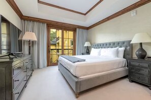 4 bedrooms, in-room safe, desk, iron/ironing board