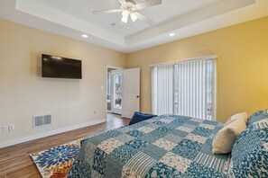 3 bedrooms, iron/ironing board, WiFi, bed sheets