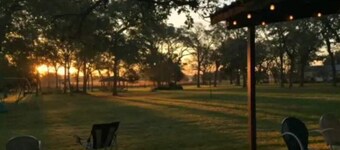 The Baugh Farm-Country Living near ATX