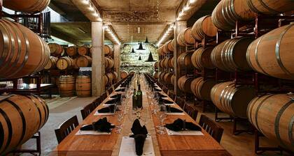 Cozy Cabin w Pvt Heated Pool Under Epic TX Stars