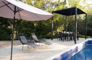 尊荣别墅, 露台, 山景 | 客房内用餐