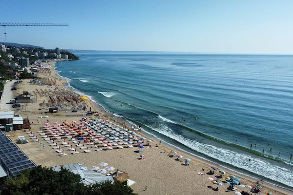 Strand