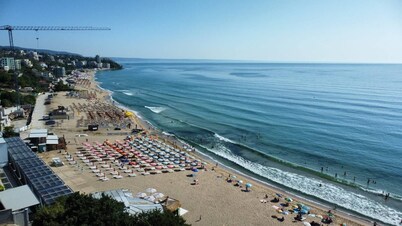 Holyday houses ON THE COAST Плаж,море, просторен двор,уют,релакс вкусна храна