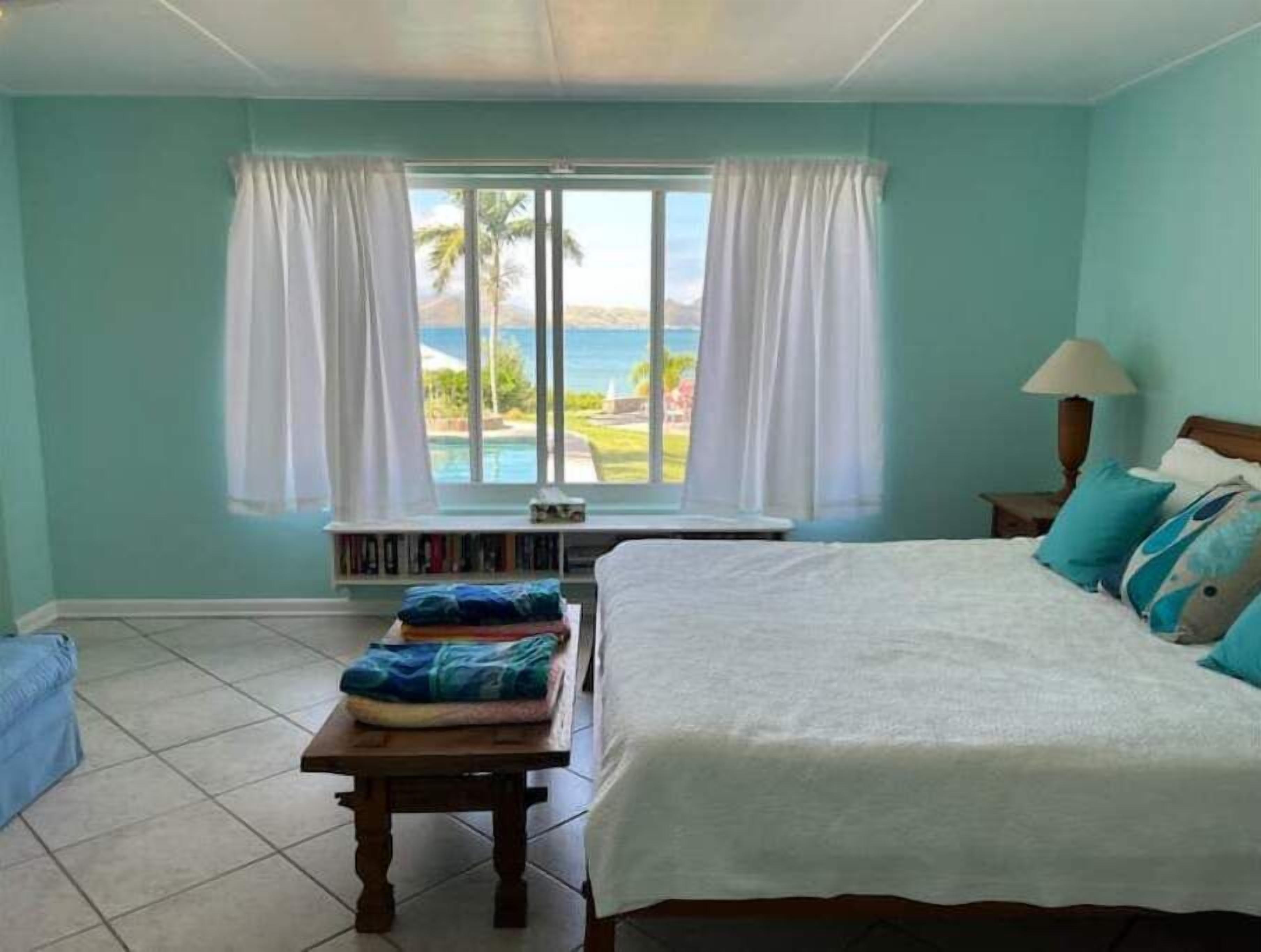 5 bedrooms, desk, iron/ironing board, free WiFi