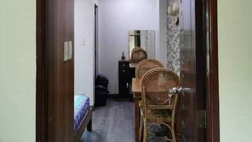 4 makuuhuonetta, ilmainen Wi-Fi, vuodevaatteet