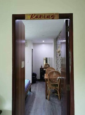 4 bedrooms, free WiFi, bed sheets