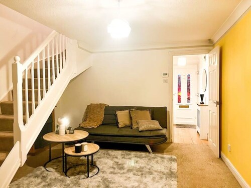 Vista Lodge (5mins) to Mcr Airport