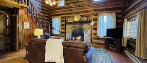 Smart TV, fireplace