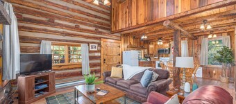 Magical Cabin ~ River Access ~ Minutes from Town