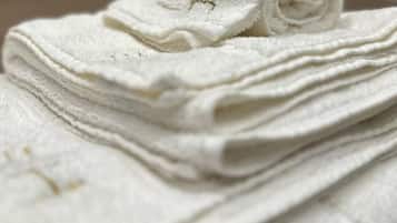 Check-in/check-out kiosk