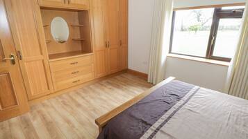 3 bedrooms, individually decorated, individually furnished, free WiFi