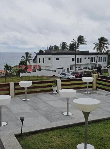 Coconut Breeze SVG - 1 bdrm seaview apt
