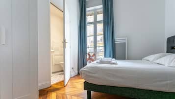 4 habitaciones, tabla de planchar con plancha y wifi gratis