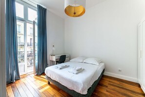 4 Schlafzimmer, Bügeleisen/Bügelbrett, kostenloses WLAN, Bettwäsche