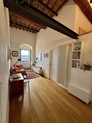 Smart TV, books - Apartment La Torre di Canonica Colle di val d'Elsa - Siena Via Francigena (Colle di Val d'Elsa)