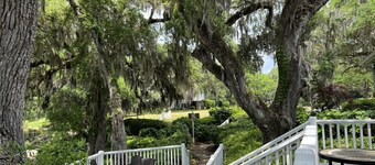 Charming 2 BR cottage, set in Live Oak Grove in Gated WPC, Murrells Inlet, Pets