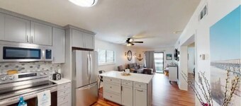 Walk to the Ocean - 2 bed 2 bath Condo in Cherry Grove Beach SC