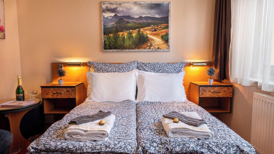 Kristal Hotel