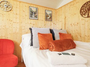 1 chambre, décoration personnalisée, ameublement personnalisé