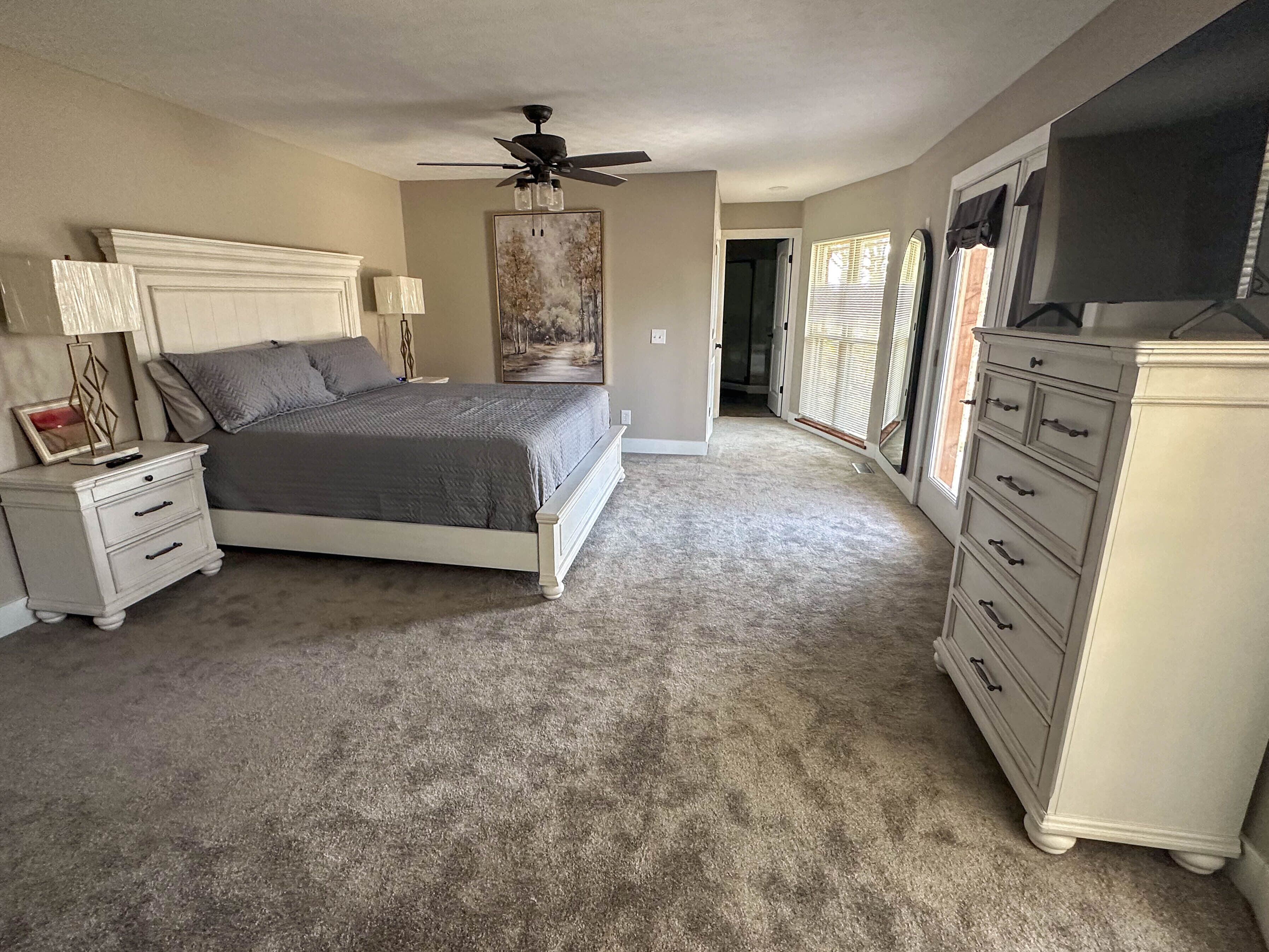 3 chambres, bureau, Wi-Fi gratuit, draps fournis