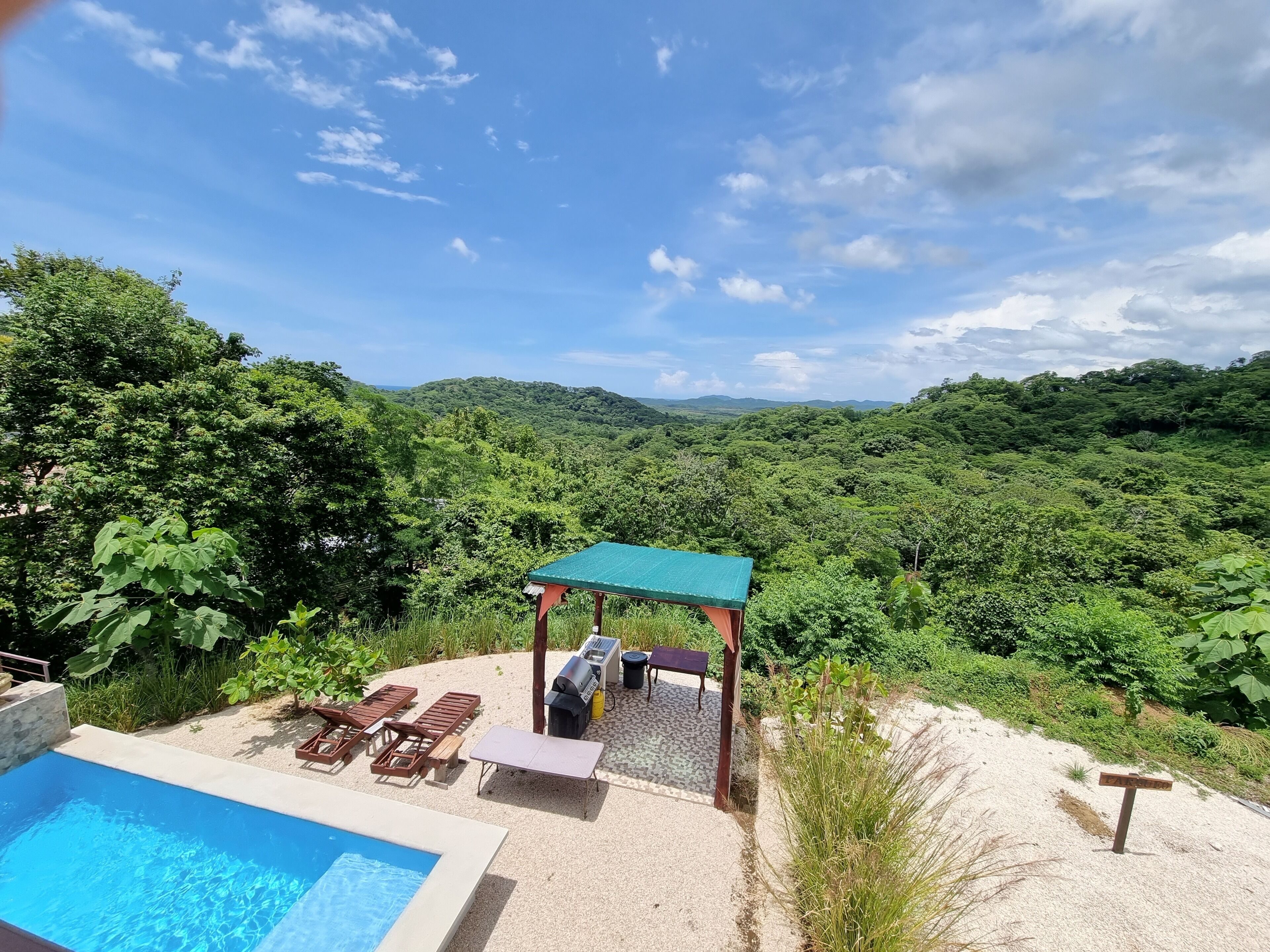 Luxury House, Ocean View | Individually decorated, individually furnished, laptop workspace