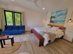 Individually decorated, individually furnished, laptop workspace - Pinilla Highlands (Tamarindo)