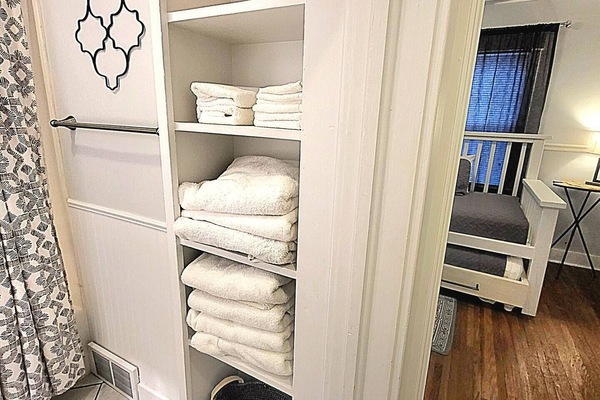 3 chambres, fer et planche Ă repasser, lit parapluie, Wi-Fi gratuit