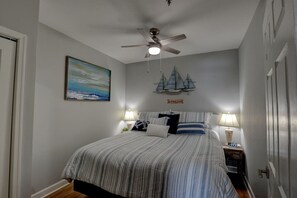 1 bedroom, desk, iron/ironing board, free WiFi