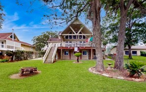 Exterior - Great for Big Groups & Families! Waterfront, Boathouse, Pool Table, Dog-Friendly (Brazoria)