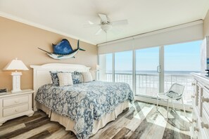 3 bedrooms, iron/ironing board, free WiFi, bed sheets - 1104-5 Beachside Comfort Residence (Galveston)