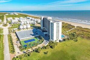 Exterior - 1210 Water's Edge Hideaway, Direct Beach Access!  Heated Pool! (Galveston)