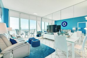 TV - 1210 Water's Edge Hideaway, Direct Beach Access! Heated Pool! (Galveston)