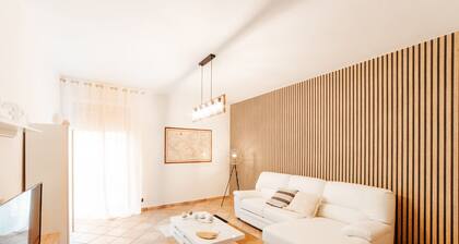 CR32 TOURIST ACCOMODATIONApartment within walking distance of the port/station.