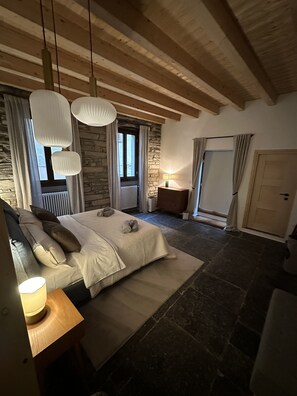 2 chambres, fer et planche à repasser, lit parapluie, Wi-Fi gratuit