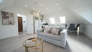Premium Apartment | Living area - Heathrow Charge and Go (Ashford)