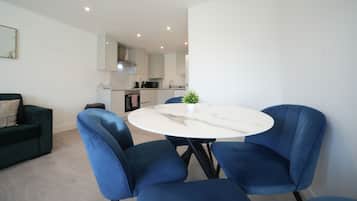 Premium Apartment | In-room dining
