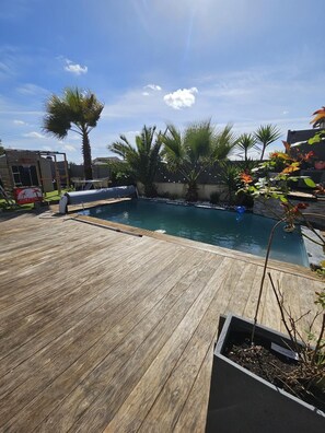 Piscine extérieure, piscine chauffée