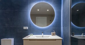 Værelse | Badeværelse | Gratis toiletartikler, hårtørrer