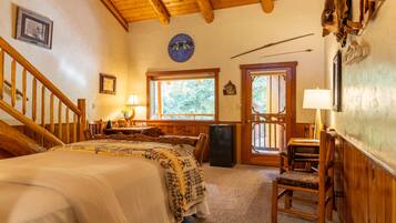 Deluxe Room, River View | Free WiFi, bed sheets