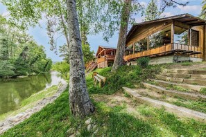 บริเวณภายนอก