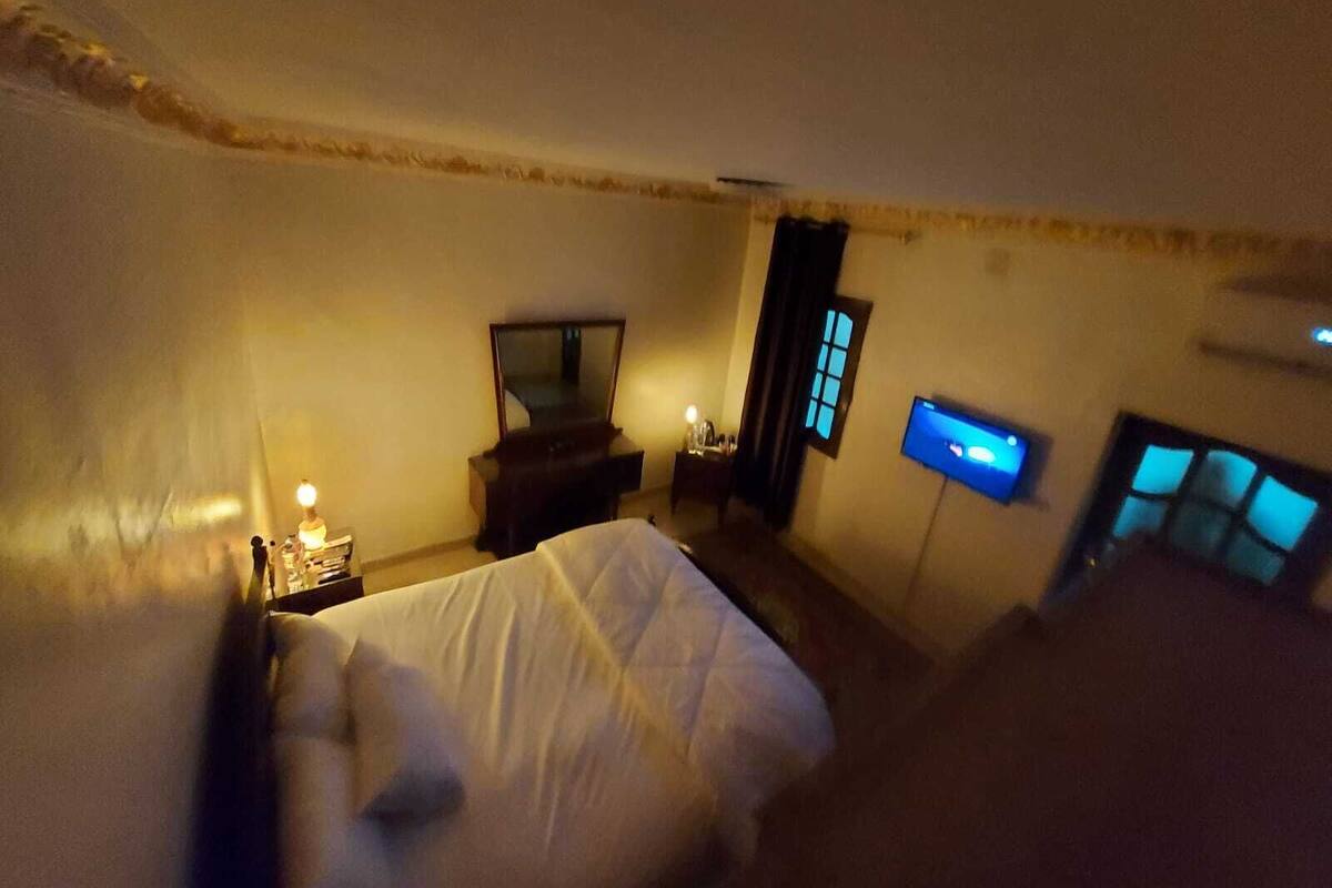 Matalassos d'escuma viscoelàstica, minibar i caixa forta a l'habitació 