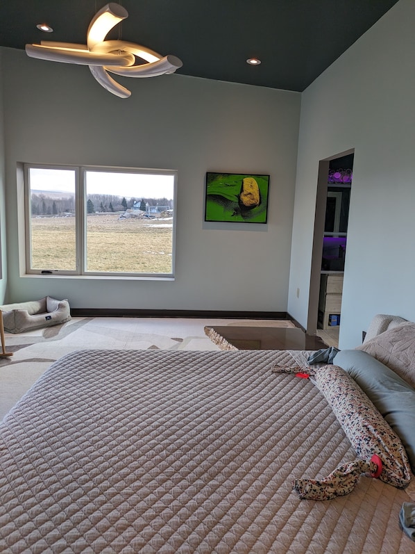3 bedrooms, desk, iron/ironing board, WiFi